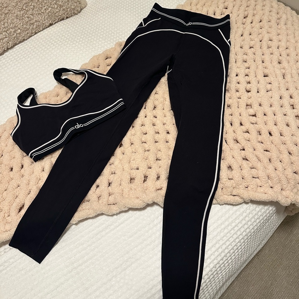Alo heart throb set